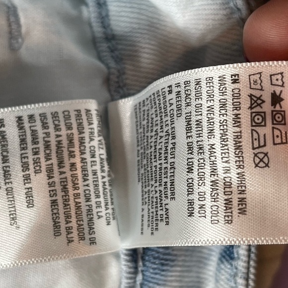 American Eagle Highest Waist Denim Mom Shorts Tie Dye Distressed Hem Size 10 - Picture 11 of 14